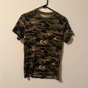 Chemistry Men's Green and Brown Camouflage Tee